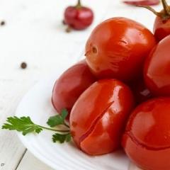 Rýchle nakladané paradajky - hotové za deň!