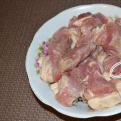 Receta: Mish derri i pjekur me patate dhe kërpudha - në furrë Receta e mishit të derrit me kërpudha dhe patate