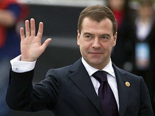 La démission de Medvedev dépend de la note de Poutine