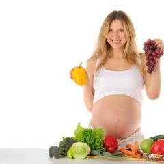 What foods are undesirable for pregnant women to eat?